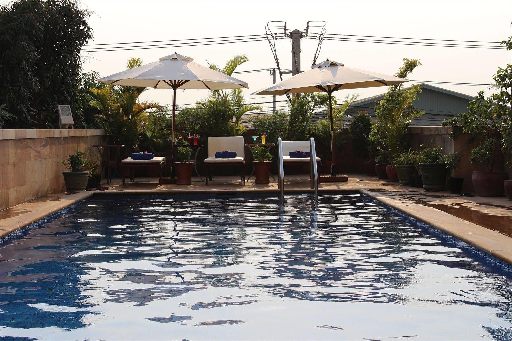 Blue River Hotel 金边 外观 照片